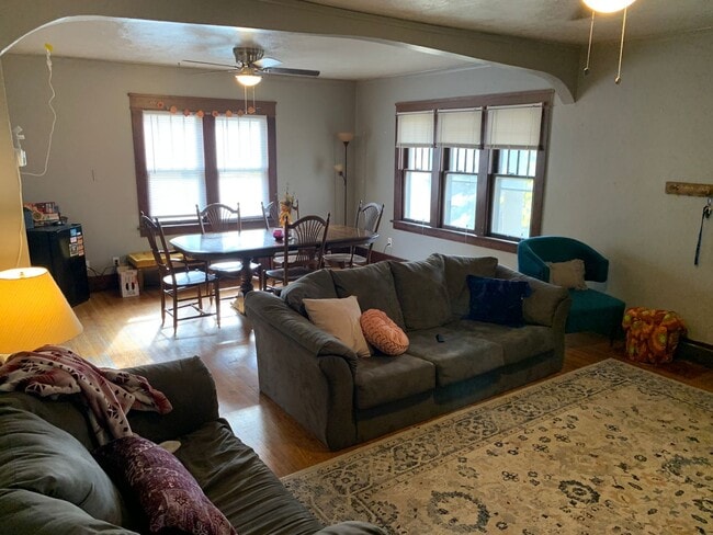 Photo - 1916 8th Ave Unidad 1