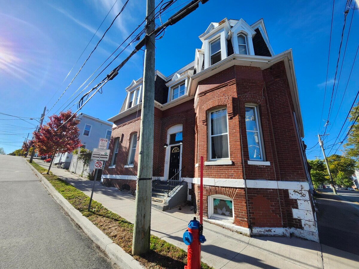 Photo - 293 Princess St Unité 5