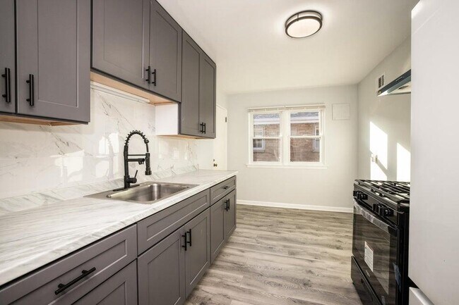 Photo - 3308 S 26th St