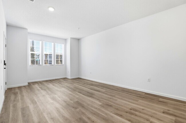 Photo - Venture Apartments