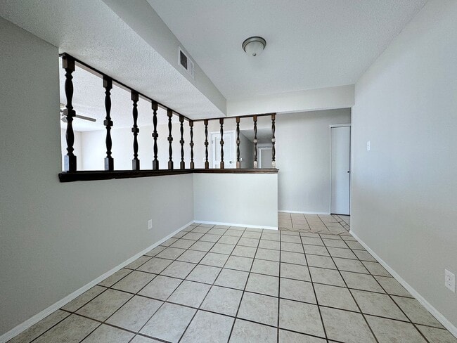 Photo - 10200 Galahad Way