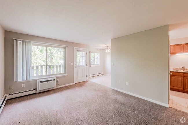 1 BR, 1 BA