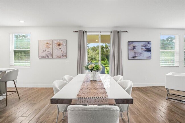 Photo - 2943 Sunstar Dr