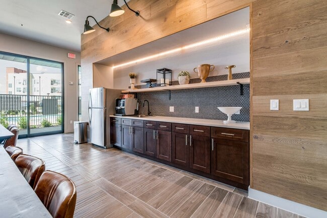 Photo - Sovereign Hometown