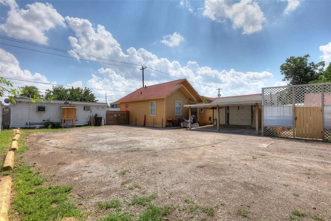 Photo - 6713 Canal St
