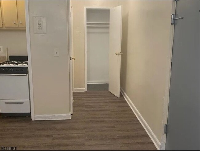 Building Photo - 79 Hopkins Pl