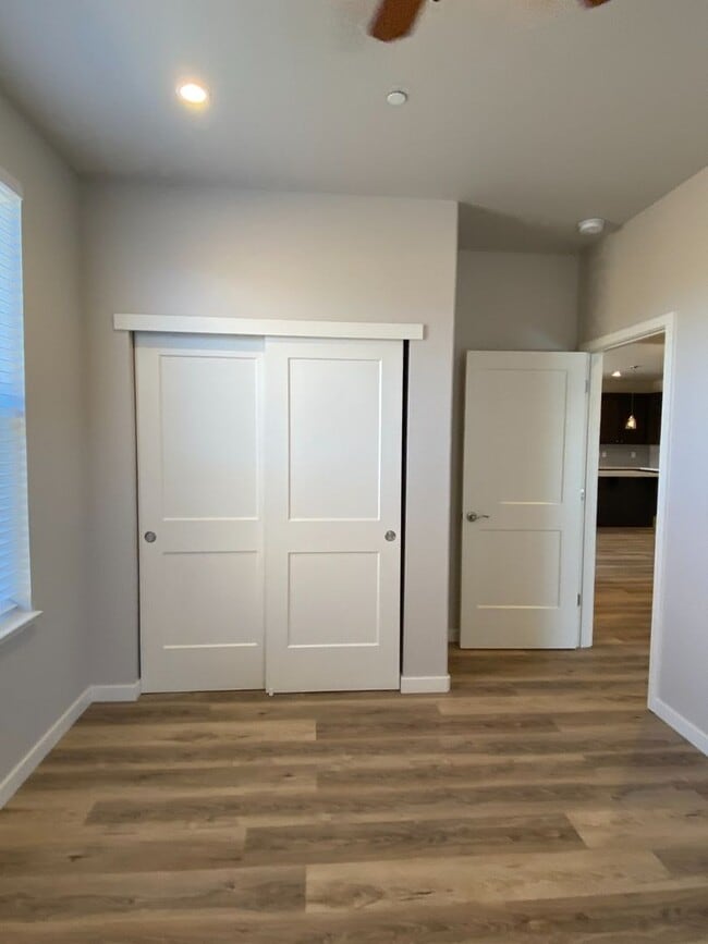 Photo - 246 Silver Bend Way