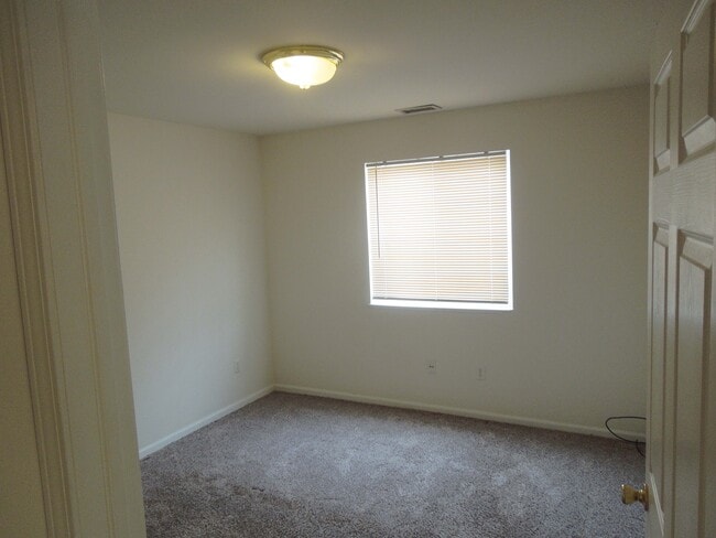 Bedroom - 333 Kristie Ct