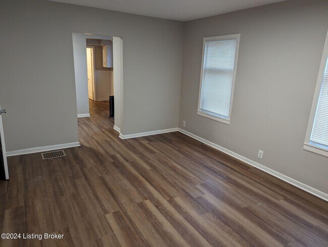 Photo - 525 W Whitney Ave Unit 1