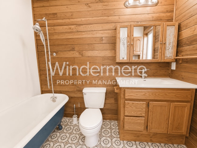 Photo - **Beautifully Updated 3-Bedroom Home in the Lake Symington Community**