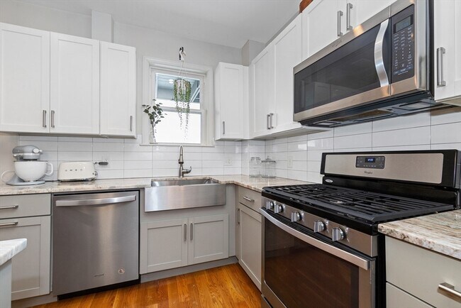 Photo - 285 Princeton St Unit 2