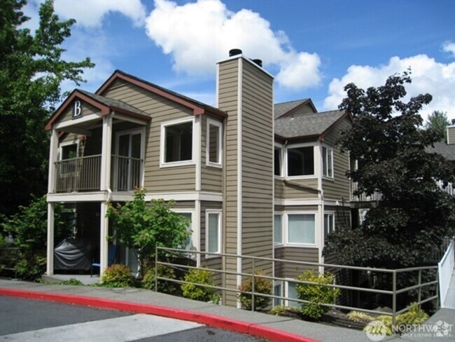 Building Photo - 1Bd/1Ba Issaquah Condo Unit B-104