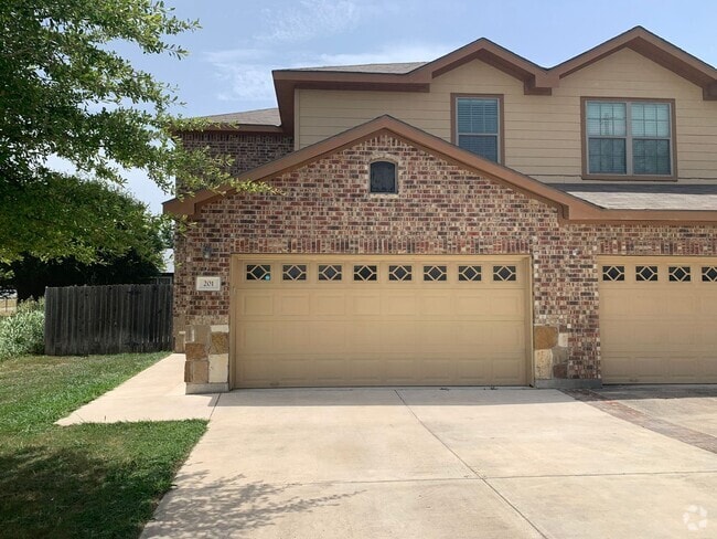 Building Photo - 2 Story Duplex / Interior Washer & Dryer C... Rental