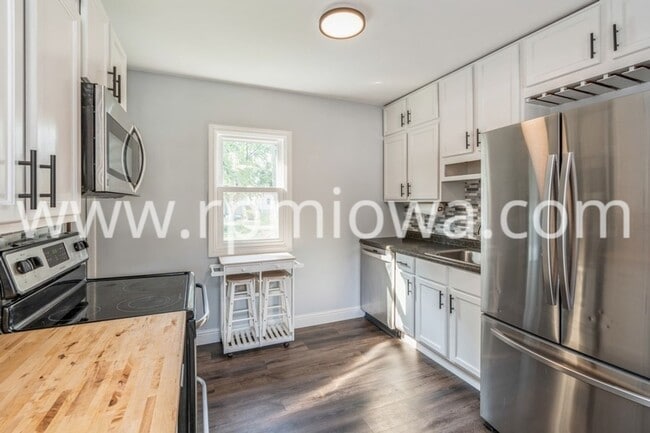 Photo - COZY RANCH!! 2 Bedroom, 1 Bathroom Home in Des Moines