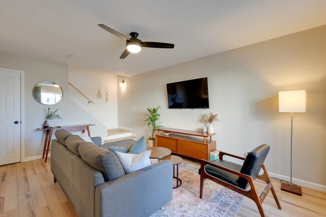 Building Photo - 7915 E Keim Dr Unit ID1385714P