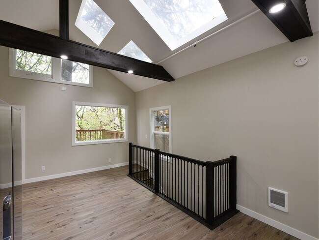 Photo - 2132-2134 NW Aspen Ave Unit 2132 NW Aspen Ave