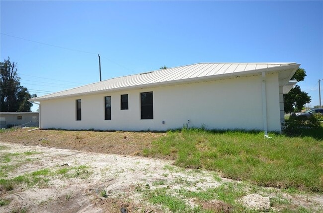 Photo - 2188 Barker Blvd