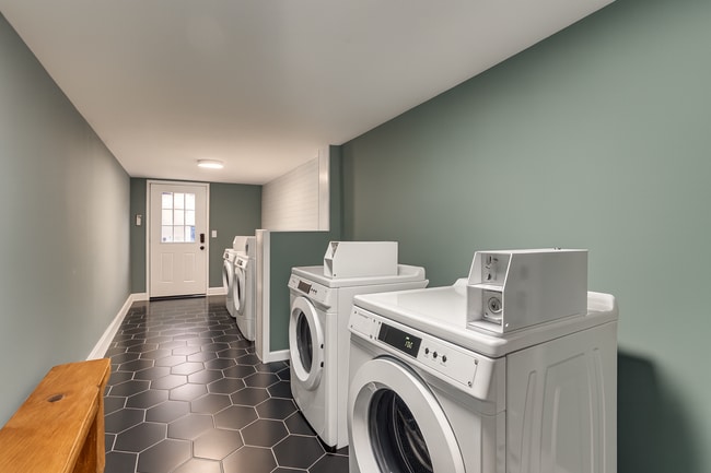 Photo - 2845 Dayton Blvd