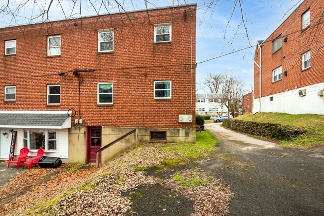424 W Jefferson St Unit 1st Floor
