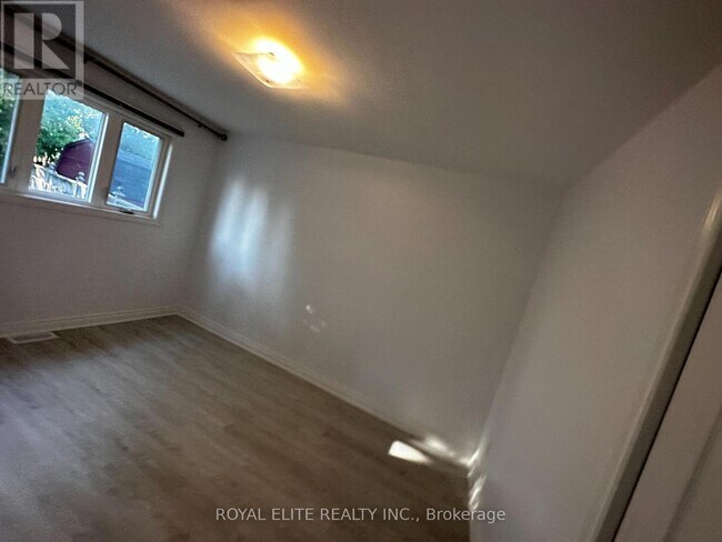 Photo - 195 Penn Ave