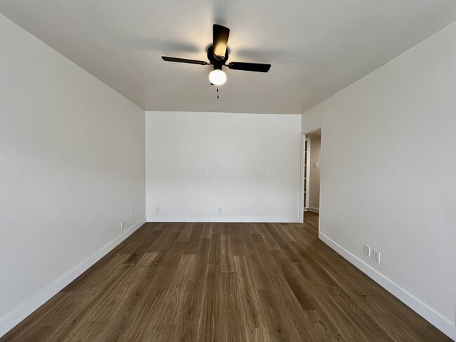 Photo - 2331 Smythe Ave