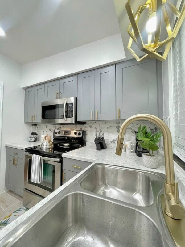 Photo - 318 E Jersey St