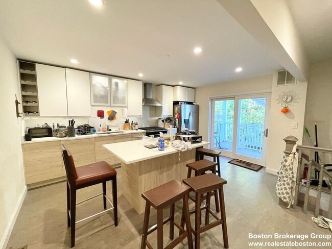 Photo - FAIRLY PRICED RENOVATED 6 bed 3 bath in Mission Hill.... don't miss ou!!