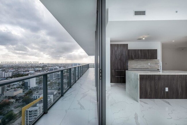 Building Photo - 480 NE 31st St Unit 3101