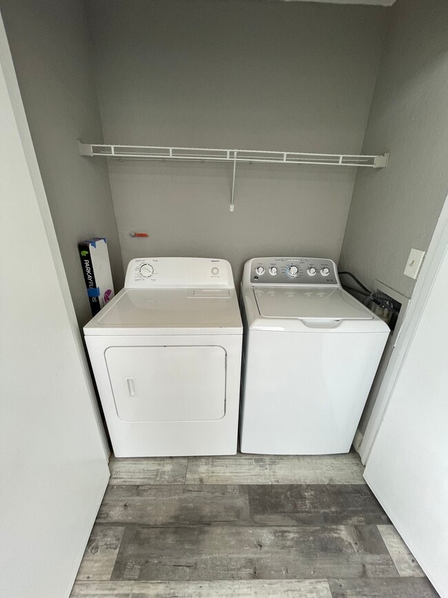 Photo - 2831 N Oakland Forest Dr Unit 101