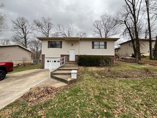 LEASING - LEASING House