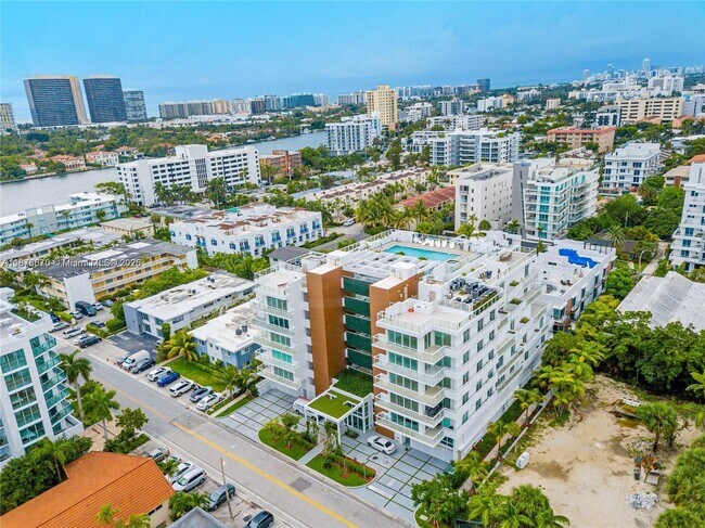 Photo - 1150 102nd St Unidad 503