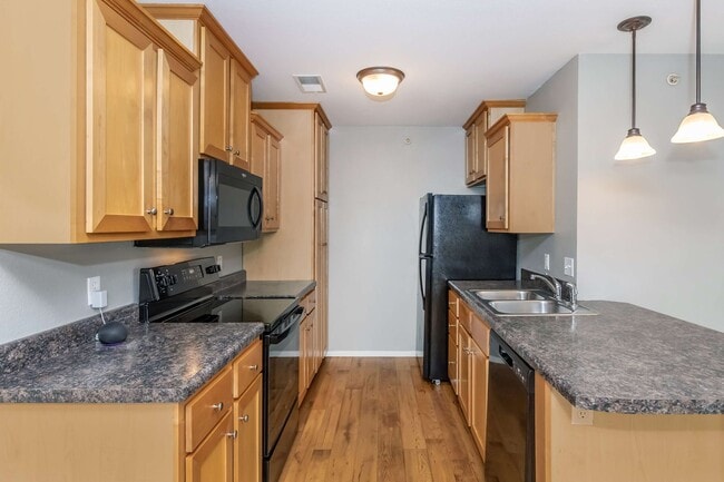 Hawthorn Suites 3 Bed 2 Bath Kitchen