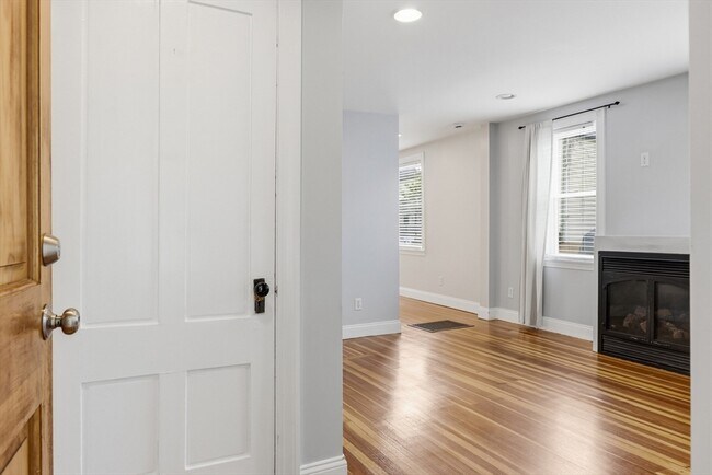 Photo - 98 Grove St
