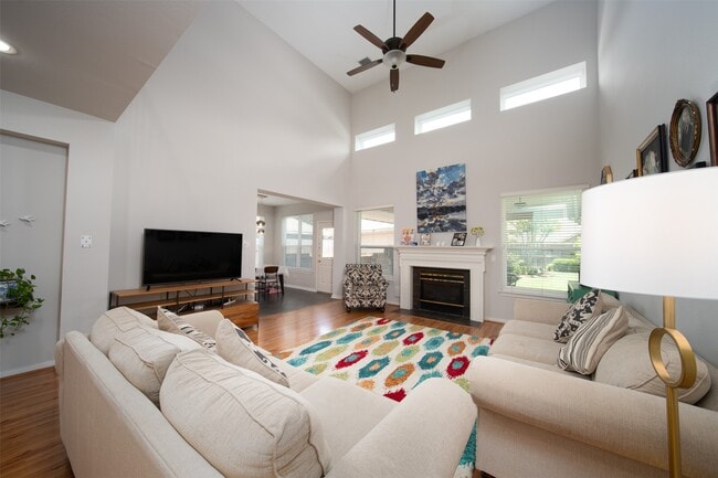 Photo - 20722 Fawnbrook Ct