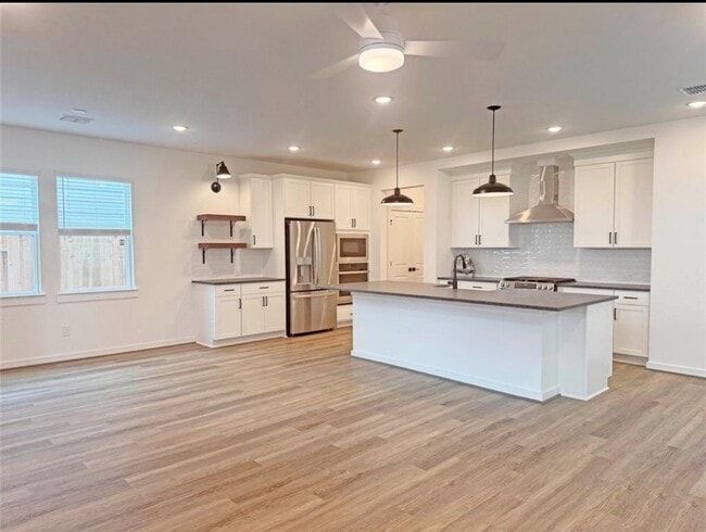 Photo - 2213 Via Laura Ln