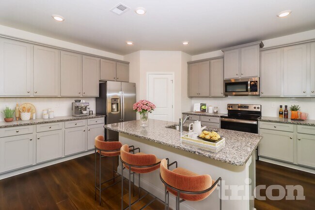 Photo - 141 Queenshall Rd