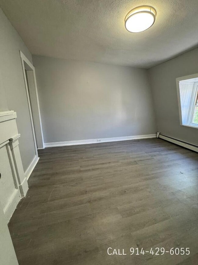 Photo - 12 Vineyard Ave