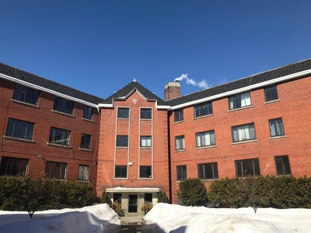 Building Photo - 341 Bd Graham