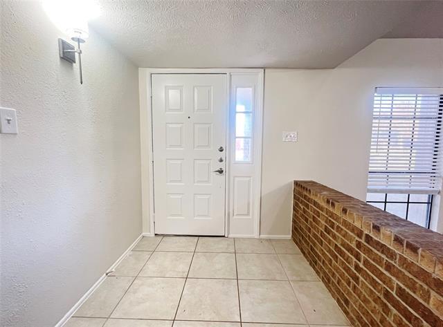 Photo - 1304 Creekwood Ct