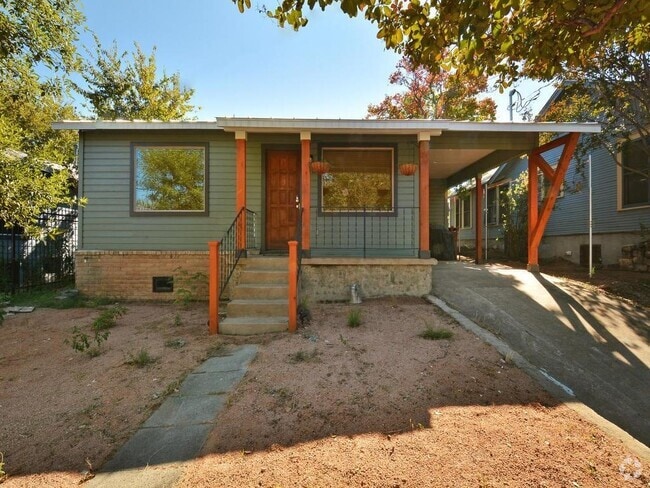 Building Photo - 2407 Bryan St Rental