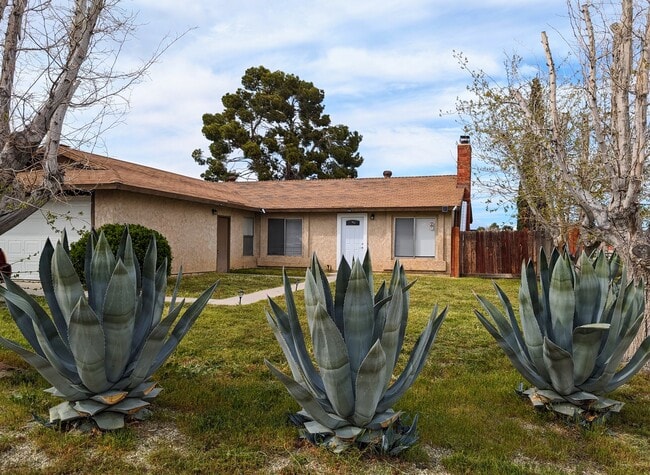 Building Photo - 3019 Brentwood Ave