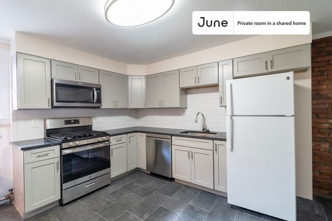 Photo - Room in Shared 7 bed/2 bath home Unidad C