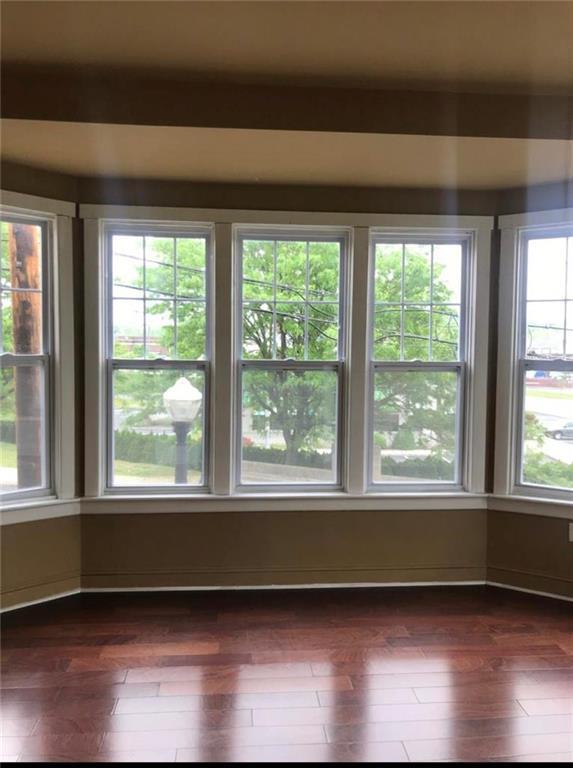 Photo - 216 E 3rd St