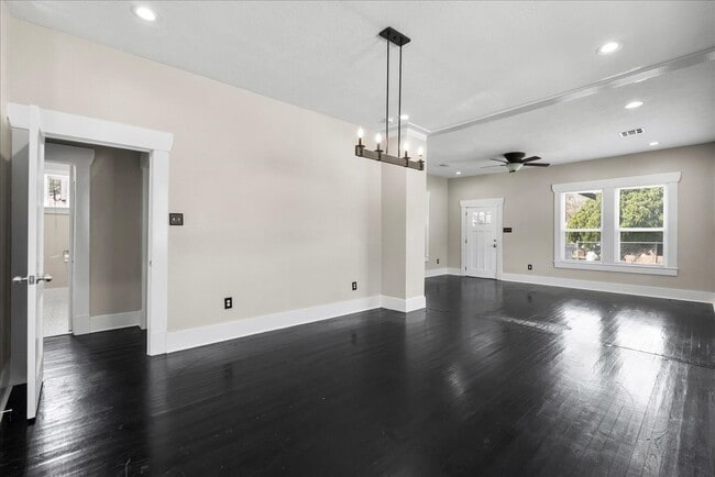 Photo - 213 Grace St