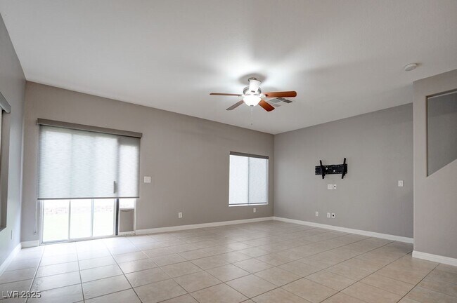 Photo - 2586 Land Rush Dr
