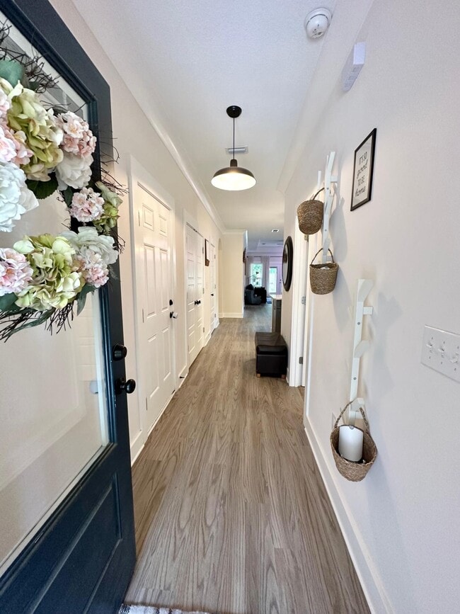 Photo - 927 Pocahontas Dr