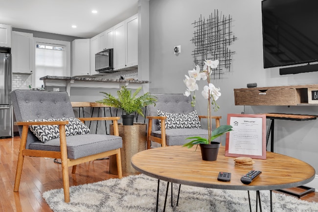 Photo - 2929 Gerritt St