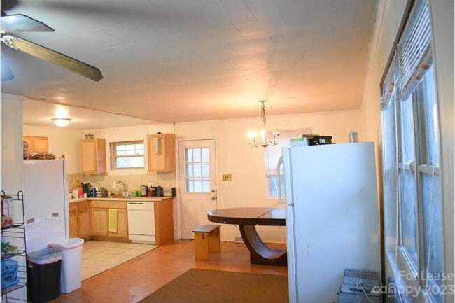 Photo - 49 Fenix Dr SW