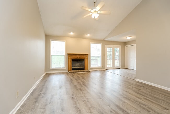 Photo - 3507 Clearwater Dr