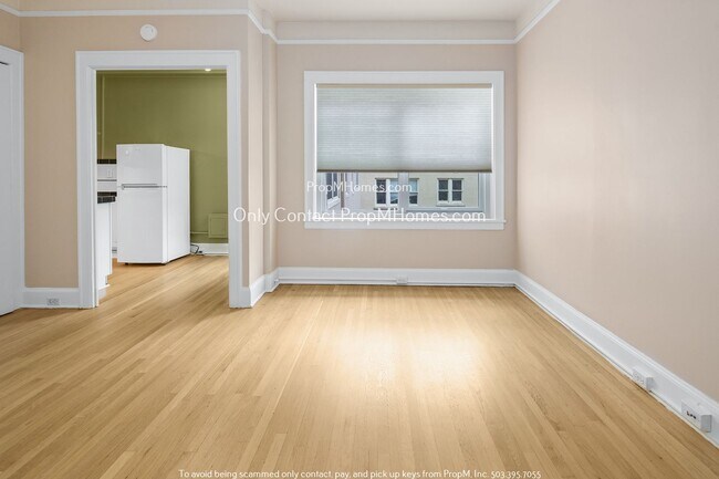 Photo - Classic Nob Hill Studio with Courtyard + G... Unit 310